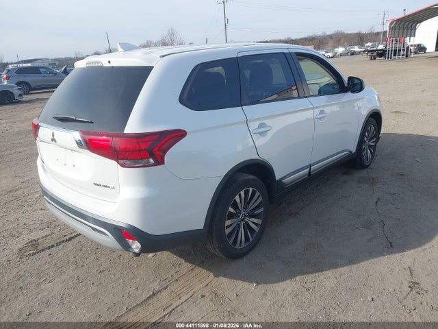 2019 MITSUBISHI OUTLANDER JA4AZ3A33KZ003133 Photo 3