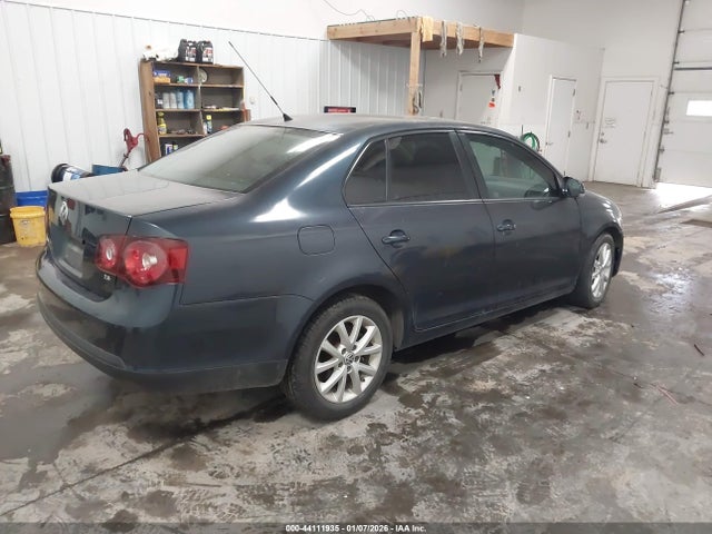 2010 Volkswagen Jetta Limited Edition მანქანა იყიდება აუქციონზე, vin: 3VWRZ7AJ0AM111298, აუქციონის ნომერი: 44111935