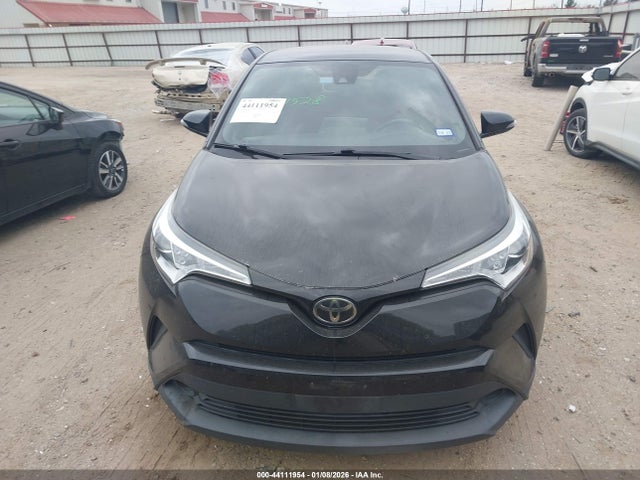 JTNKHMBX3K1032582 Toyota C-HR XLE
