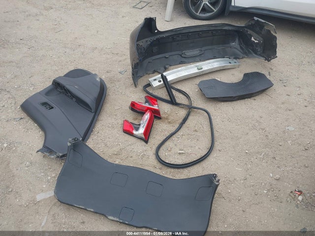 JTNKHMBX3K1032582 Toyota C-HR XLE