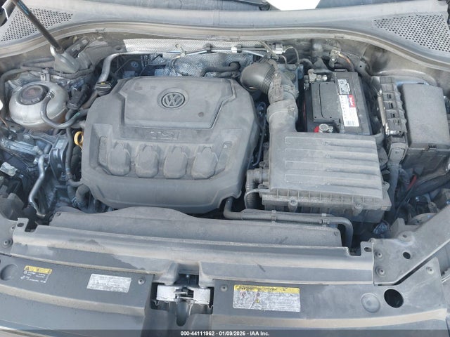 2021 Volkswagen Tiguan 2.0t Se/2.0t Se R-line Black/2.0t Sel მანქანა იყიდება აუქციონზე, vin: 3VV3B7AX8MM067946, აუქციონის ნომერი: 44111962