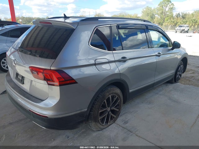 2021 Volkswagen Tiguan 2.0t Se/2.0t Se R-line Black/2.0t Sel მანქანა იყიდება აუქციონზე, vin: 3VV3B7AX8MM067946, აუქციონის ნომერი: 44111962