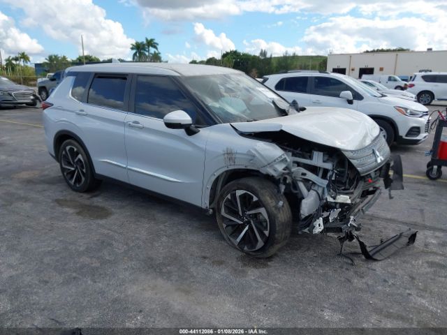 2022 MITSUBISHI OUTLANDER JA4J3UA81NZ092501