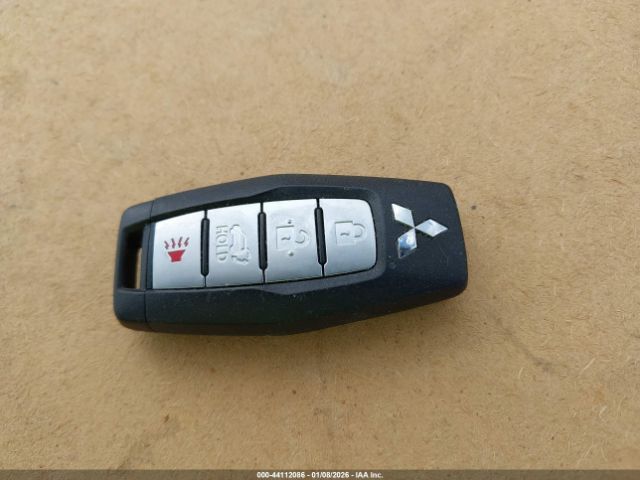 2022 MITSUBISHI OUTLANDER JA4J3UA81NZ092501 Photo 10