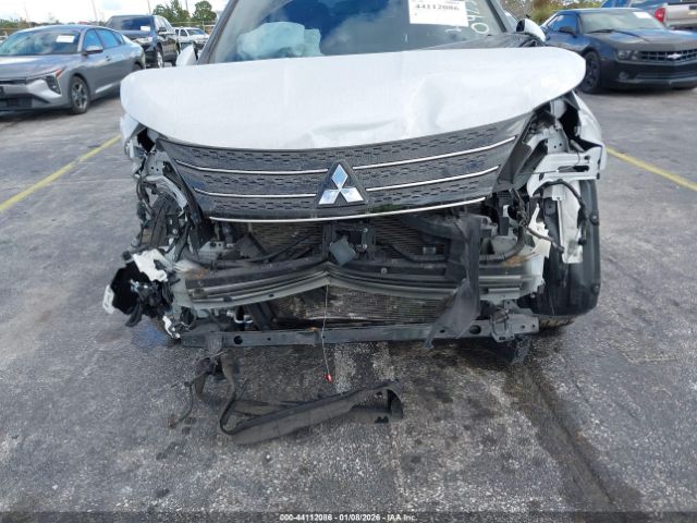 2022 MITSUBISHI OUTLANDER JA4J3UA81NZ092501 Photo 5