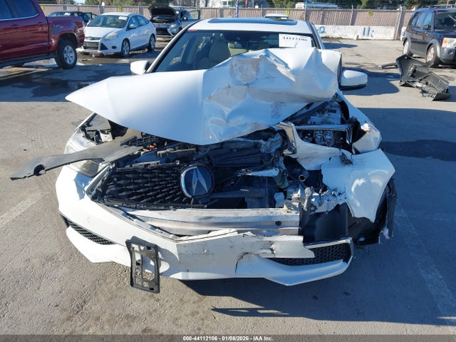 19UUB2F33LA000728 Acura Tlx Standard