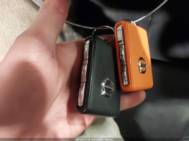 2023 VOLVO XC60 YV4L12RK0P1374524 Photo 10