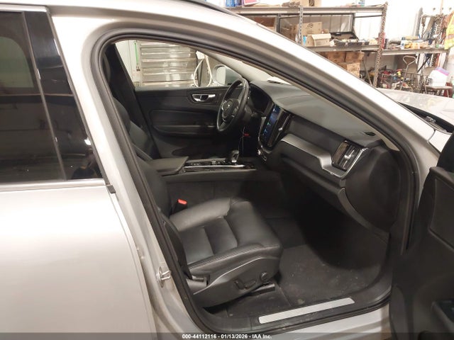 2023 VOLVO XC60 YV4L12RK0P1374524 Photo 4