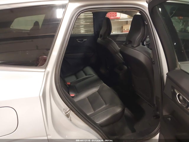 2023 VOLVO XC60 YV4L12RK0P1374524 Photo 7
