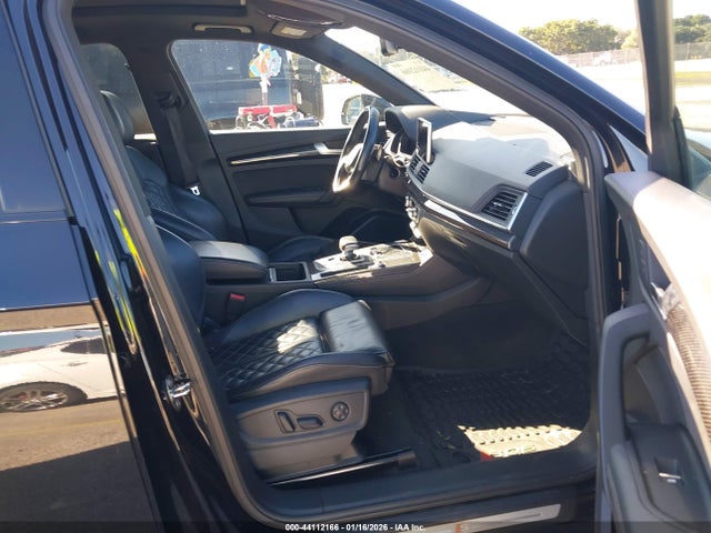 2019 AUDI SQ5 WA1C4AFY8K2086888 Photo 4