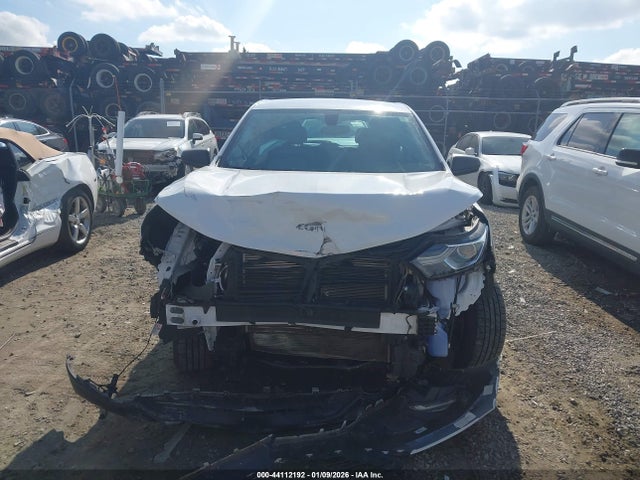 2GNAXHEV2J6350751 Chevrolet EQUINOX LS