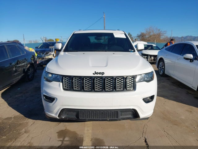 1C4RJEAG2LC112881 Jeep Grand Cherokee Altitude 4x2
