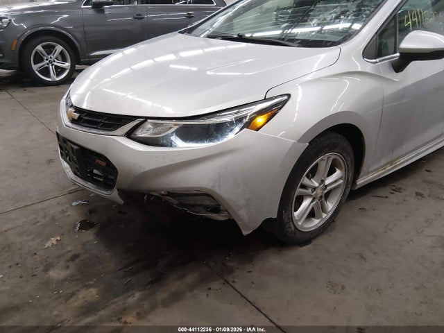 2017 CHEVROLET CRUZE 1G1BE5SM1H7255842 Photo 5