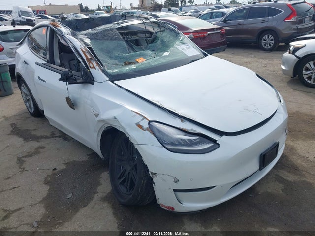 2021 TESLA MODEL Y 5YJYGDEE6MF231468 Photo 0