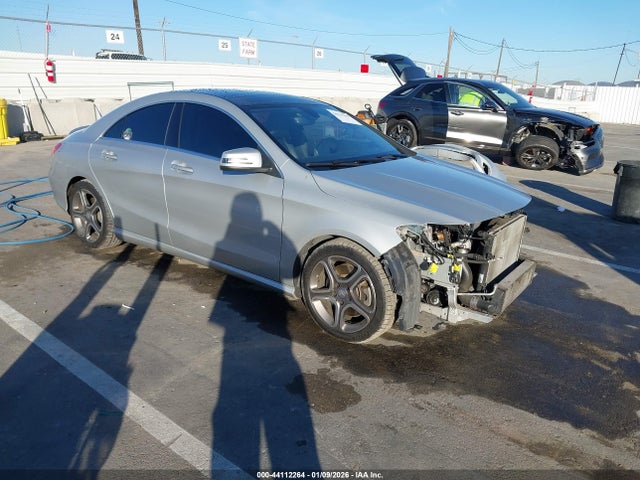 2014 MERCEDES-BENZ CLA 250 WDDSJ4EB7EN064382