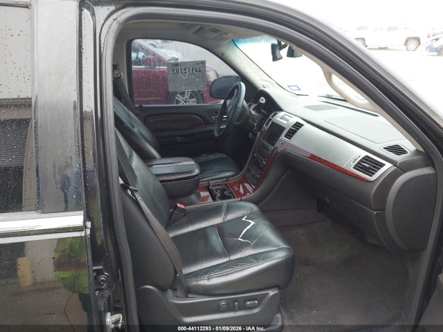 2008 CADILLAC ESCALADE ESV 1GYFK66888R107593 Photo 4
