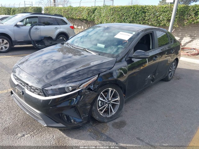 KIA Forte Lxs 2023 3KPF24AD0PE646797 Image 2