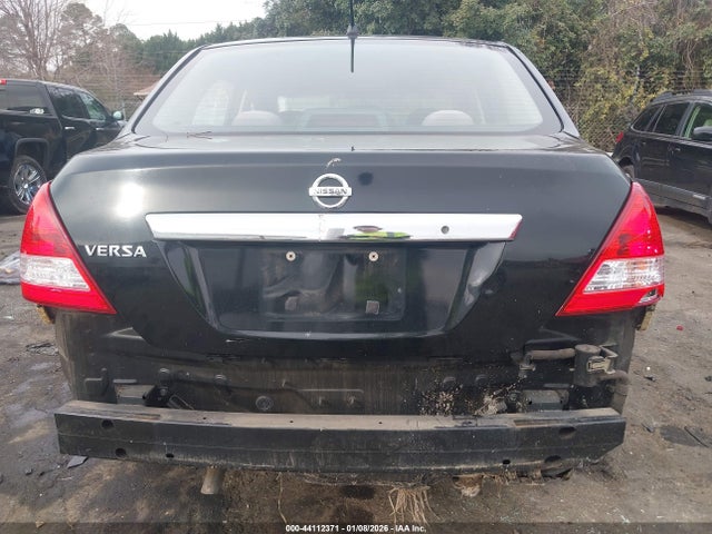 44112371 :رقم المزاد ، 3N1BC11E79L422348 vin ، 2009 Nissan Versa 1.8s مزاد بيع