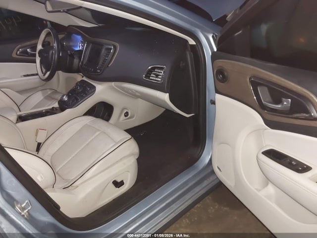 Auction sale of the 2015 Chrysler 200 C, vin: 1C3CCCEG2FN606640, lot number: 44112381
