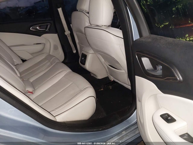 Auction sale of the 2015 Chrysler 200 C, vin: 1C3CCCEG2FN606640, lot number: 44112381