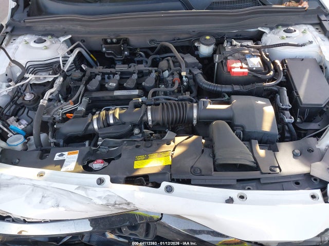 44112393 :رقم المزاد ، 1HGCV1F38JA243798 vin ، 2018 Honda Accord Sport مزاد بيع