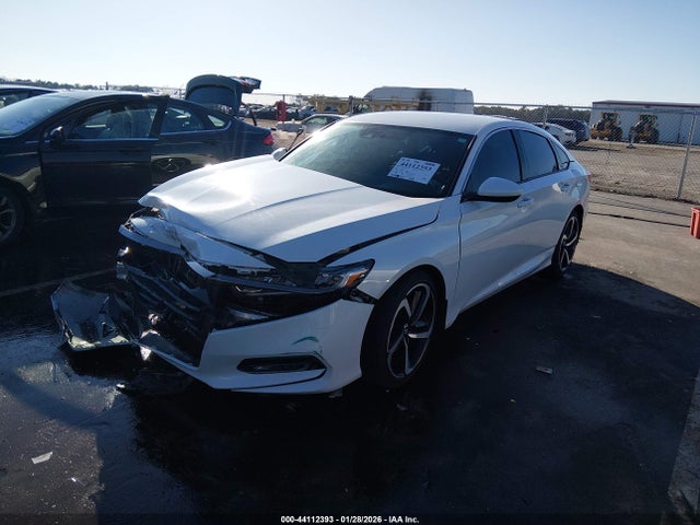 44112393 :رقم المزاد ، 1HGCV1F38JA243798 vin ، 2018 Honda Accord Sport مزاد بيع