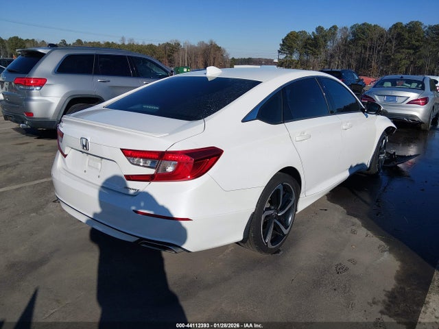 44112393 :رقم المزاد ، 1HGCV1F38JA243798 vin ، 2018 Honda Accord Sport مزاد بيع