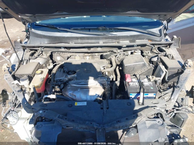 2T3WFREVXGW238588 Toyota Rav4 Xle