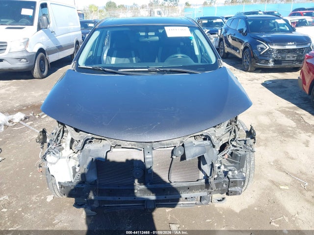 2T3WFREVXGW238588 Toyota Rav4 Xle