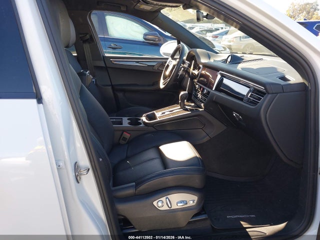 2025 PORSCHE MACAN WP1AA2A53SLB04554 Photo 4