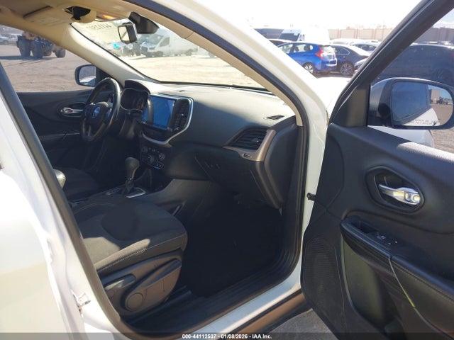 1C4PJLCS4GW177006 Jeep Cherokee Altitude