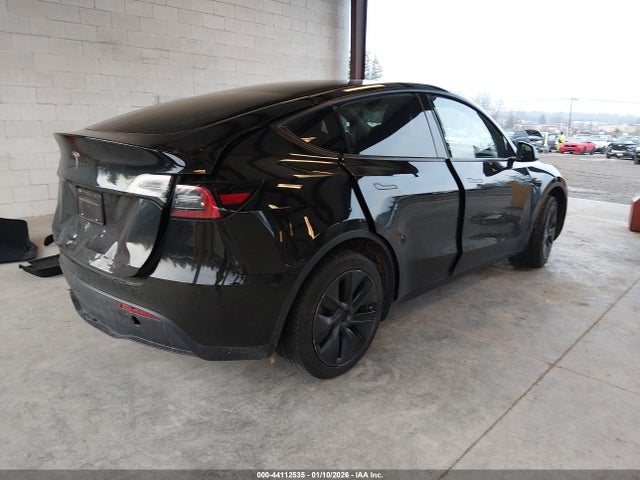 2024 TESLA MODEL Y 7SAYGDED3RF200535 Photo 3