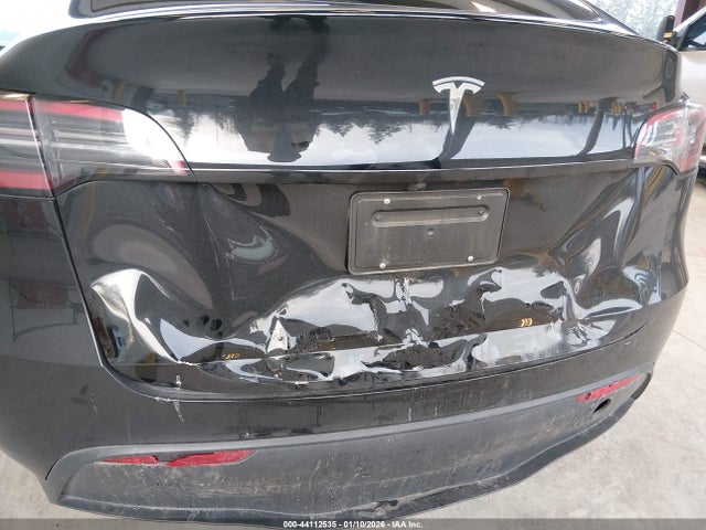 2024 TESLA MODEL Y 7SAYGDED3RF200535 Photo 5