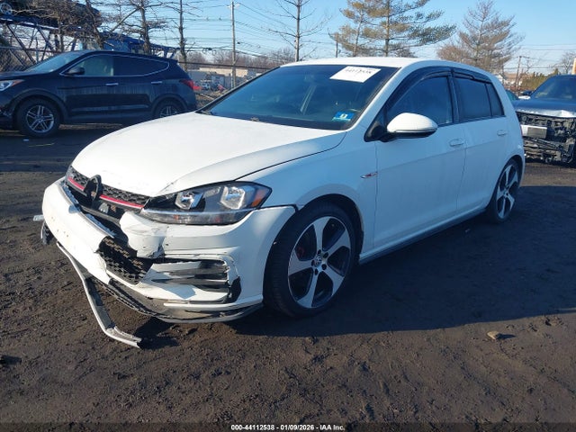 2018 VOLKSWAGEN GOLF GTI 3VW547AU6JM261911 Photo 1