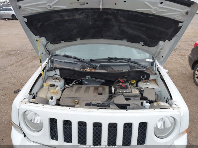 44112544 :رقم المزاد ، 1C4NJRBB1FD347635 vin ، 2015 Jeep Patriot Altitude Edition مزاد بيع