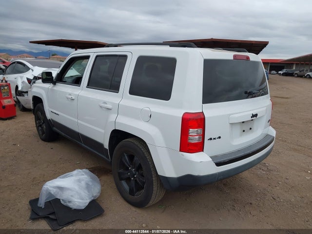 44112544 :رقم المزاد ، 1C4NJRBB1FD347635 vin ، 2015 Jeep Patriot Altitude Edition مزاد بيع