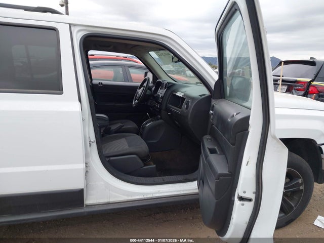44112544 :رقم المزاد ، 1C4NJRBB1FD347635 vin ، 2015 Jeep Patriot Altitude Edition مزاد بيع