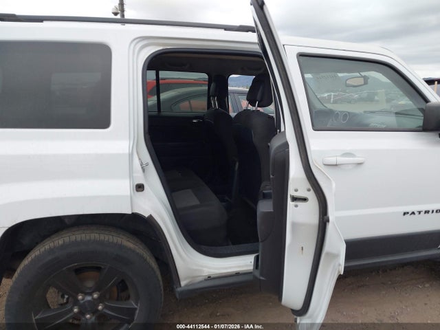 44112544 :رقم المزاد ، 1C4NJRBB1FD347635 vin ، 2015 Jeep Patriot Altitude Edition مزاد بيع