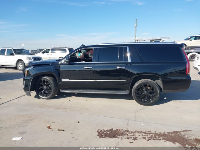 44112604 :رقم المزاد ، 1GYS3KKJ7GR409467 vin ، 2016 Cadillac Escalade Esv Platinum مزاد بيع