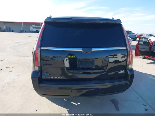 44112604 :رقم المزاد ، 1GYS3KKJ7GR409467 vin ، 2016 Cadillac Escalade Esv Platinum مزاد بيع