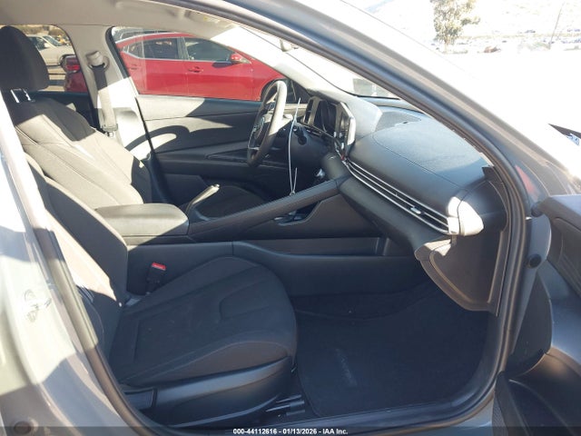 KMHLM4AG9MU209476 Hyundai ELANTRA SEL