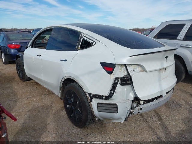 2023 TESLA MODEL Y 7SAYGDEE3PA063308 Photo 2