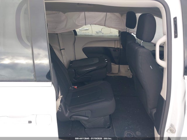2022 CHRYSLER VOYAGER 2C4RC1CGXNR159778 Photo 7