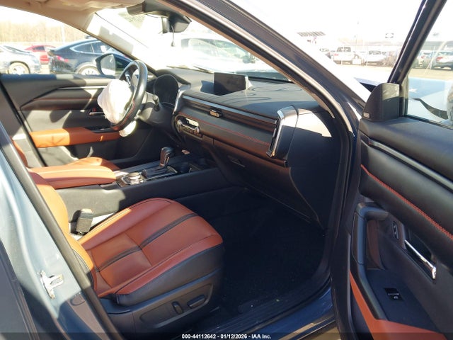 44112642 :رقم المزاد ، 7MMVABEY2PN102541 vin ، 2023 Mazda Cx-50 2.5 Turbo Premium Plus مزاد بيع