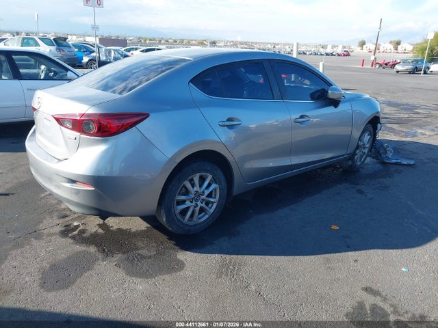 2016 Mazda Mazda3 მანქანა იყიდება აუქციონზე, vin: JM1BM1U7XG1337841, აუქციონის ნომერი: 44112661