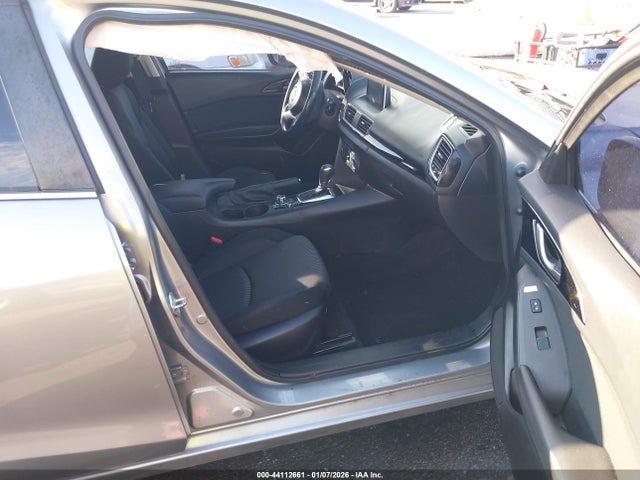 2016 Mazda Mazda3 მანქანა იყიდება აუქციონზე, vin: JM1BM1U7XG1337841, აუქციონის ნომერი: 44112661