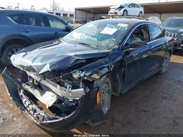 Продажа на аукционе авто 2016 Chrysler 200 C, vin: 1C3CCCCB4GN103877, номер лота: 44112679
