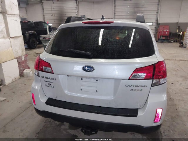 44112687 :رقم المزاد ، 4S4BRBNC1E3315842 vin ، 2014 Subaru Outback 2.5i Limited مزاد بيع
