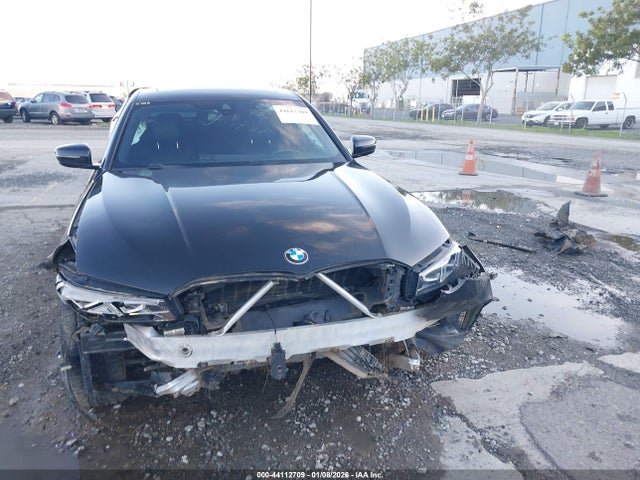 3MW89FF03R8E39647 BMW 330i Xdrive