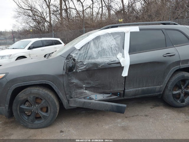 1C4PJMDS4GW327961 Jeep Cherokee High Altitude